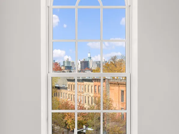 347 6th Avenue image 5 of 14