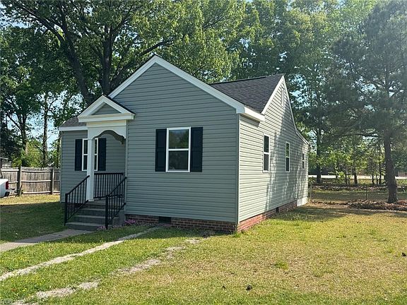 3rd image of 655 Ellen Rd