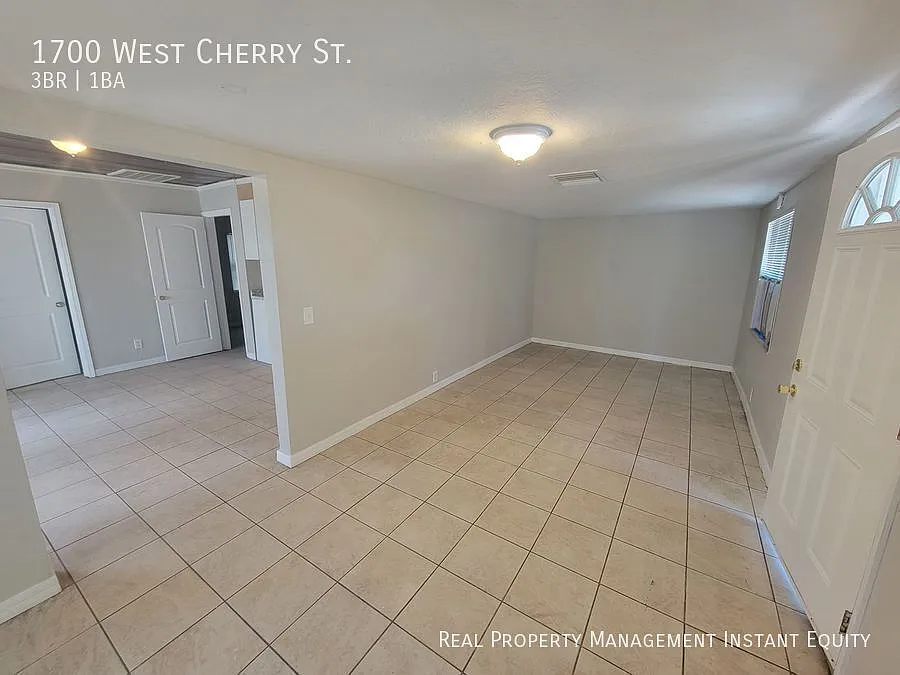 Cute Tampa House — Photo 2