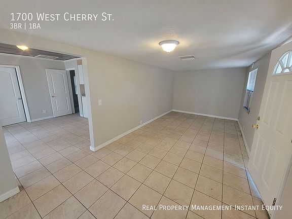 2nd image of 1700 W Cherry St