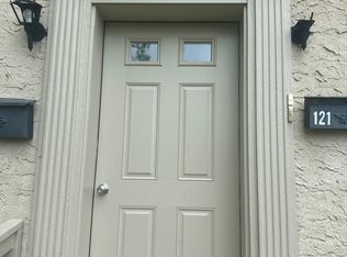 121 Monument Ave, Malvern, PA 19355