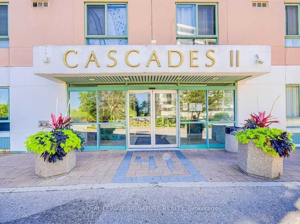 41 Markbrook Ln #213, Toronto, ON M9V 5E6