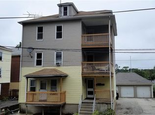 24 Montcalm St, Woonsocket, RI 02895