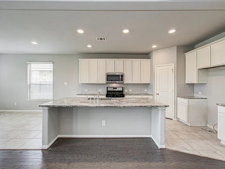 24331 Kee Cresta Ct — Photo 11