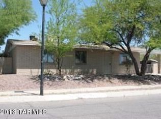 1898 W Acorn Way, Tucson, AZ 85746