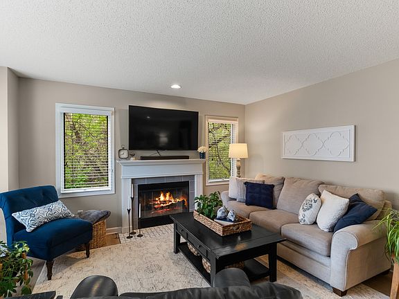 5th image of 5260 Meredith Dr