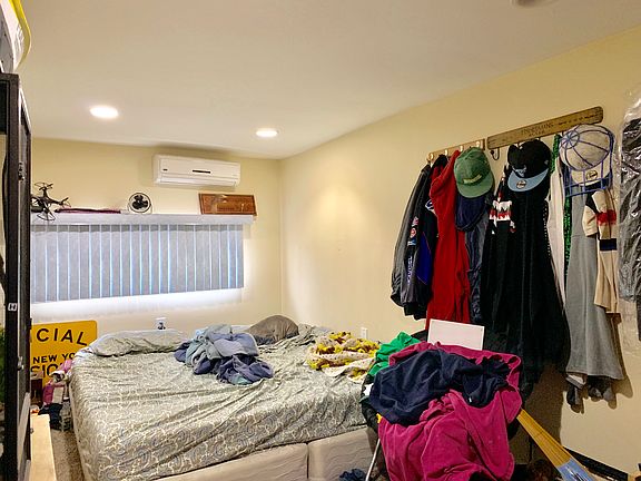 5th image of 182 Sportsmans Ave