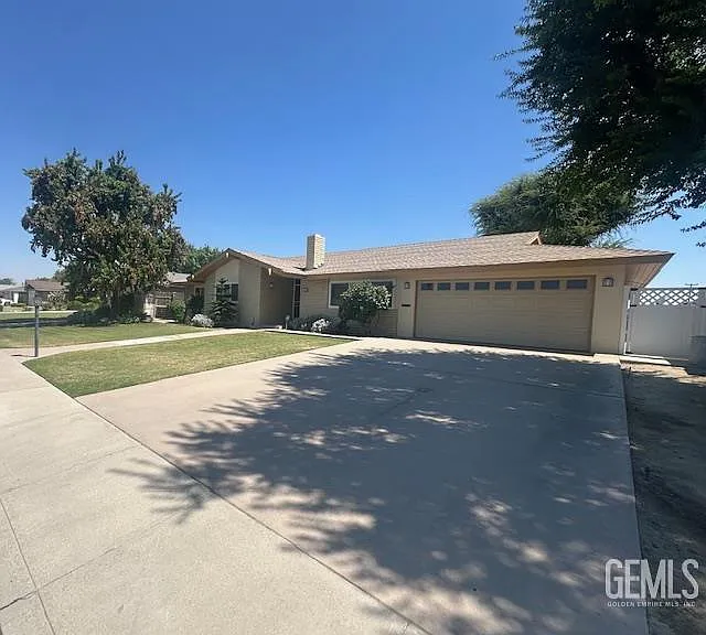 6405 Desert Hills Ave photo 1