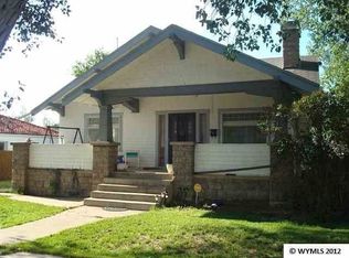 120 W Maple St, Rawlins, WY 82301