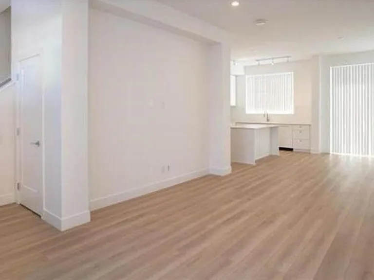 1331 Olmsted St #131 — Photo 5