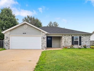 609 Birmingham St SW, Gravette, AR, 72736