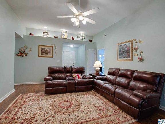 5th image of 108 Chambray Dr