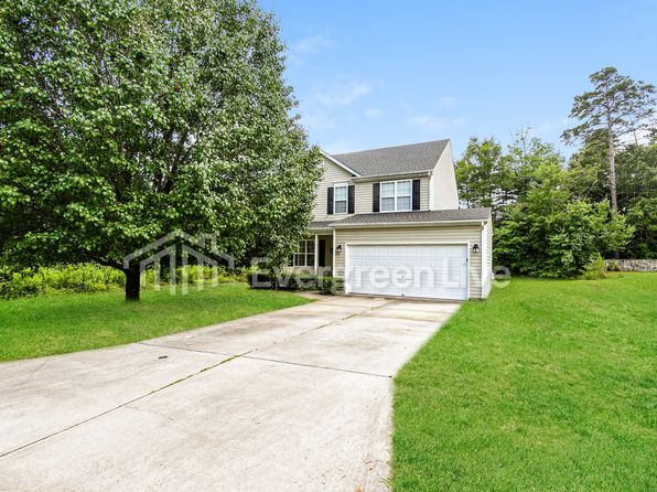 1136 Maple Ridge Dr