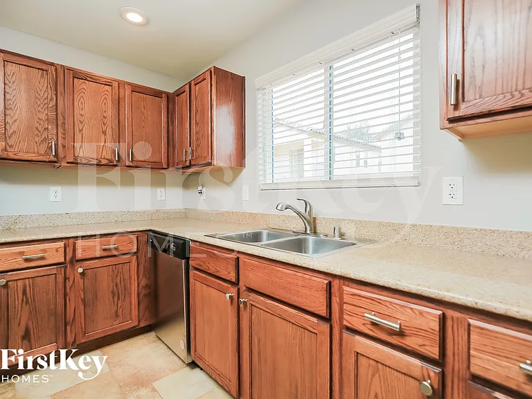 6478 Fulton Meadows Ave — Photo 7