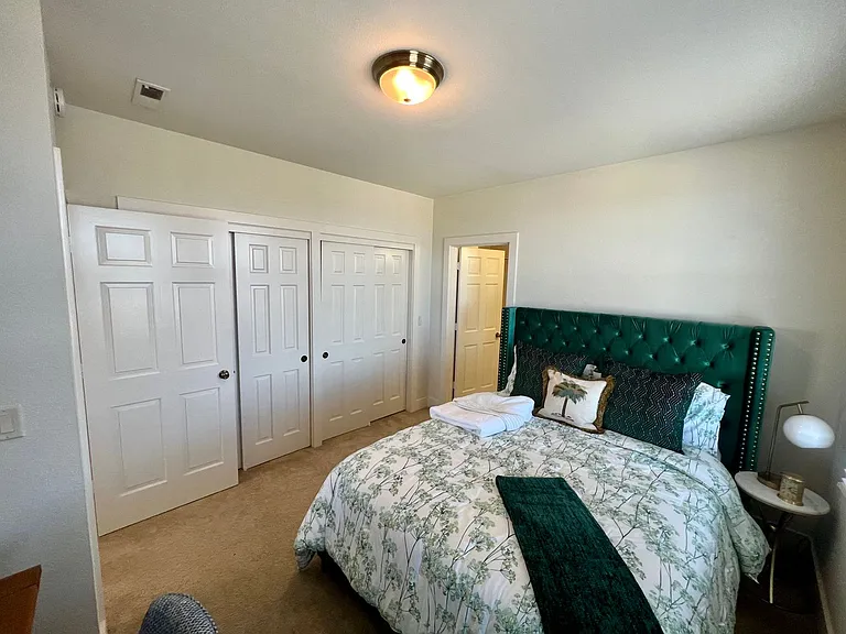 189 Evans Ave — Photo 26