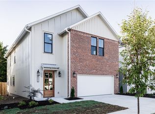 2613 N Gulley Grove Cir, Fayetteville, AR 72703