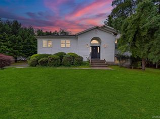 2 Pulver Pl, Spring Valley, NY 10977