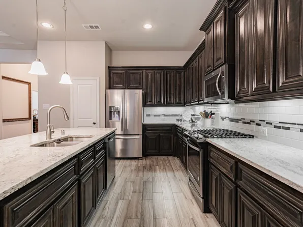 1816 Doves Landing Ln, Wylie, TX 75098