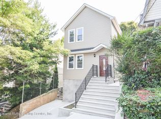 87 Centre Ave, Staten Island, NY 10304