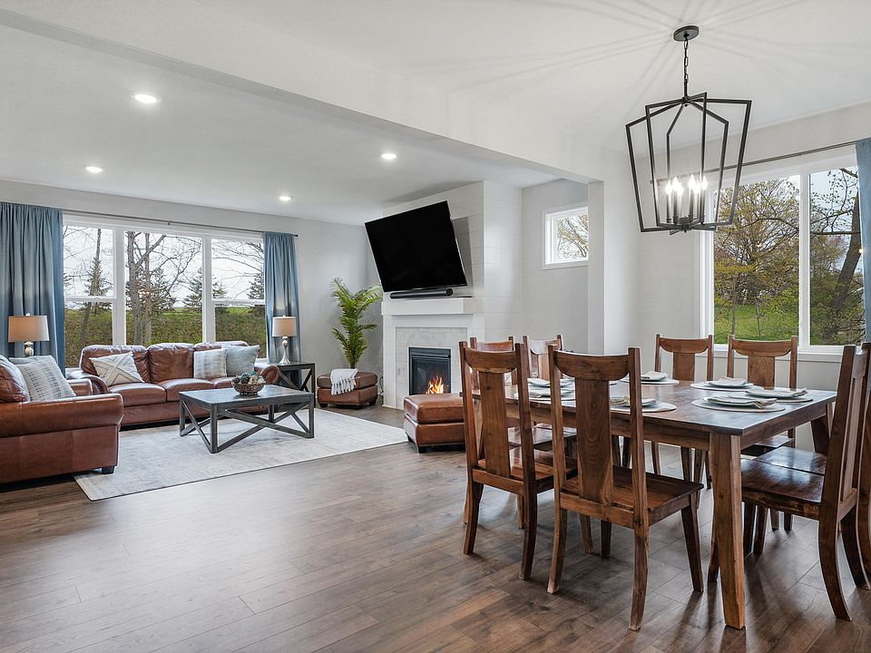 8127 Eagle Peak Dr, Jenison, MI 49428 Zillow