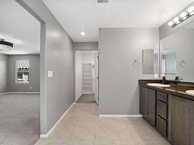 10949 Oregano Ave — Photo 37