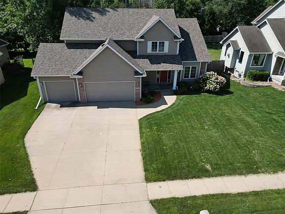 2nd image of 7322 Oakwood Dr