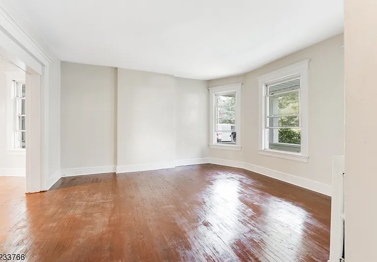 125 Main St #1 — Photo 2