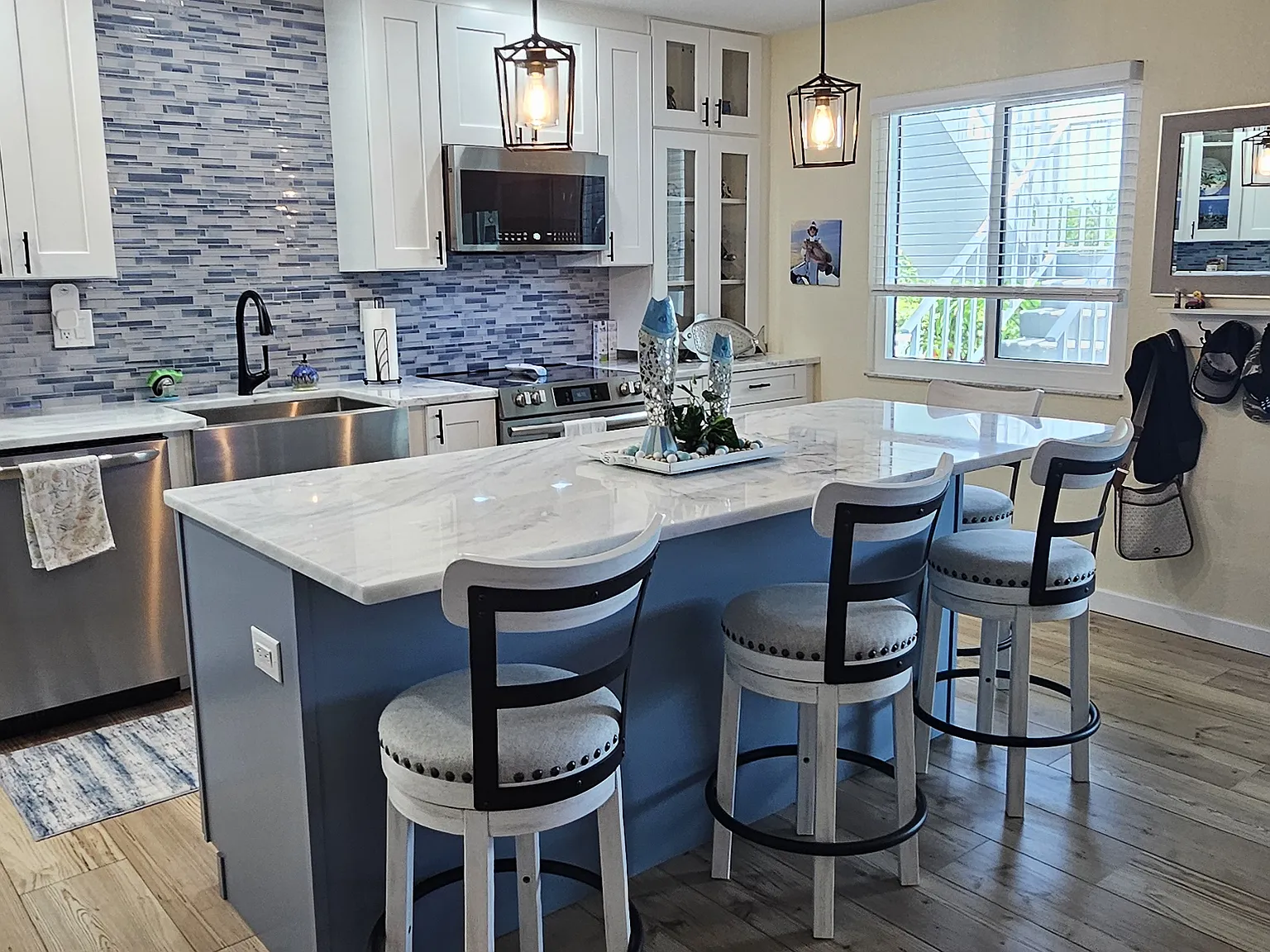 2 bed, 1050 sqft, $2,900 — Photo 4