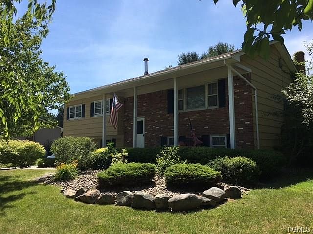 1st image of 9 Briarwood Dr