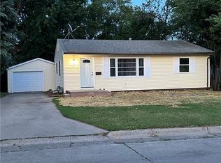 604 E 12th St N, Newton, IA 50208