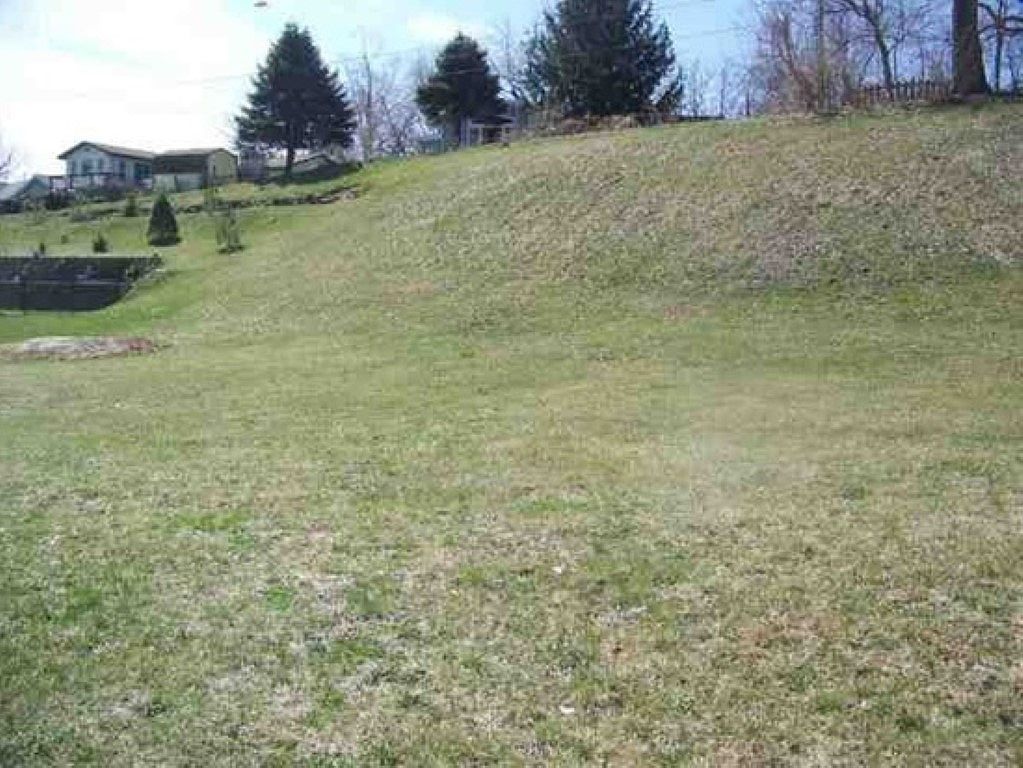 141 Maple St SW, Swisher, IA 52338 Zillow