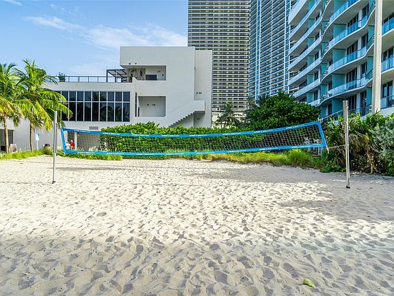 4th image of 4001 S Ocean Drive #5J