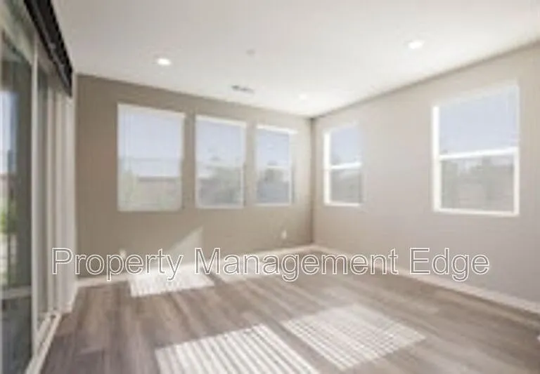 30524 Fragrant St — Photo 29