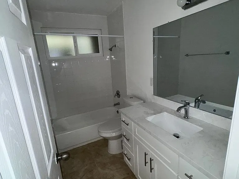 205 E Clifton, Anaheim — Photo 14