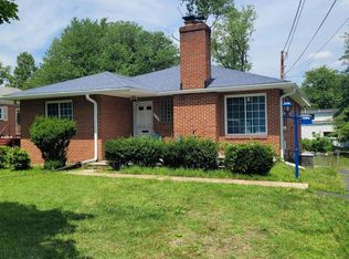 6116 Munson Hill Rd, Falls Church, VA 22044