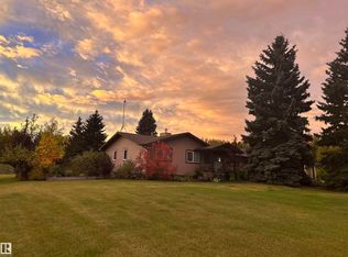 22245 Township Rd #512, Strathcona County, AB T8C1H2
