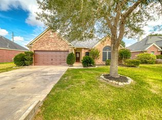 3818 Founders Dr, Needville, TX 77461