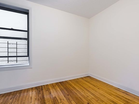4th image of 655 W 177th St #B3