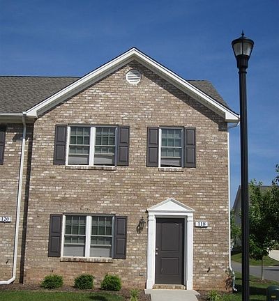 2nd image of 118 Colonnade St