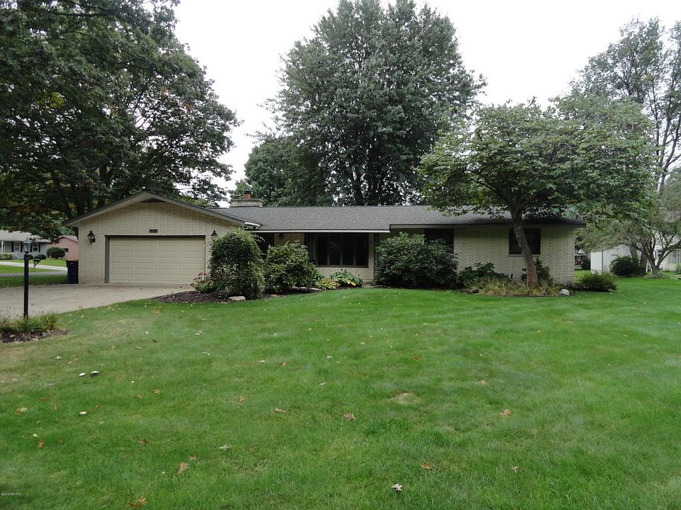 1st image of 14530 Sylvan St
