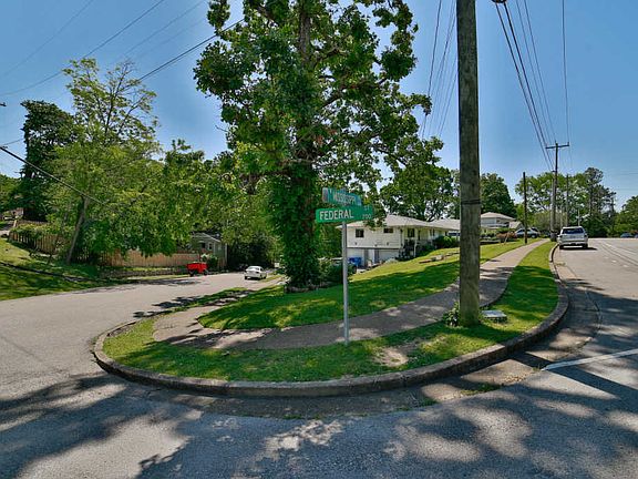 3rd image of 1140 W Mississippi Ave
