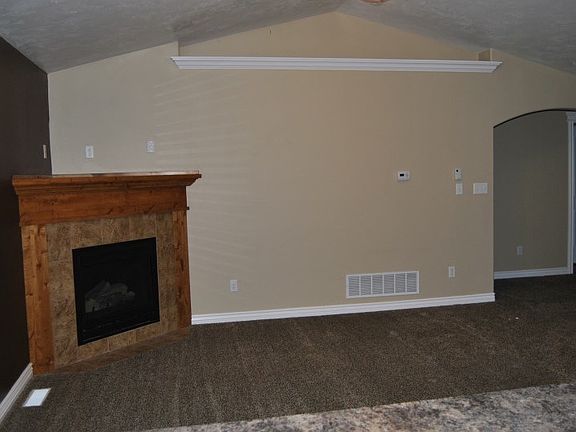5th image of 1510 E 25th St
