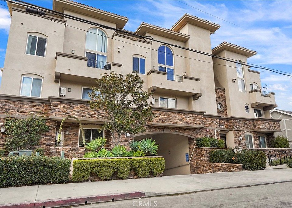 1st image of 5227 Denny Ave Unit 306