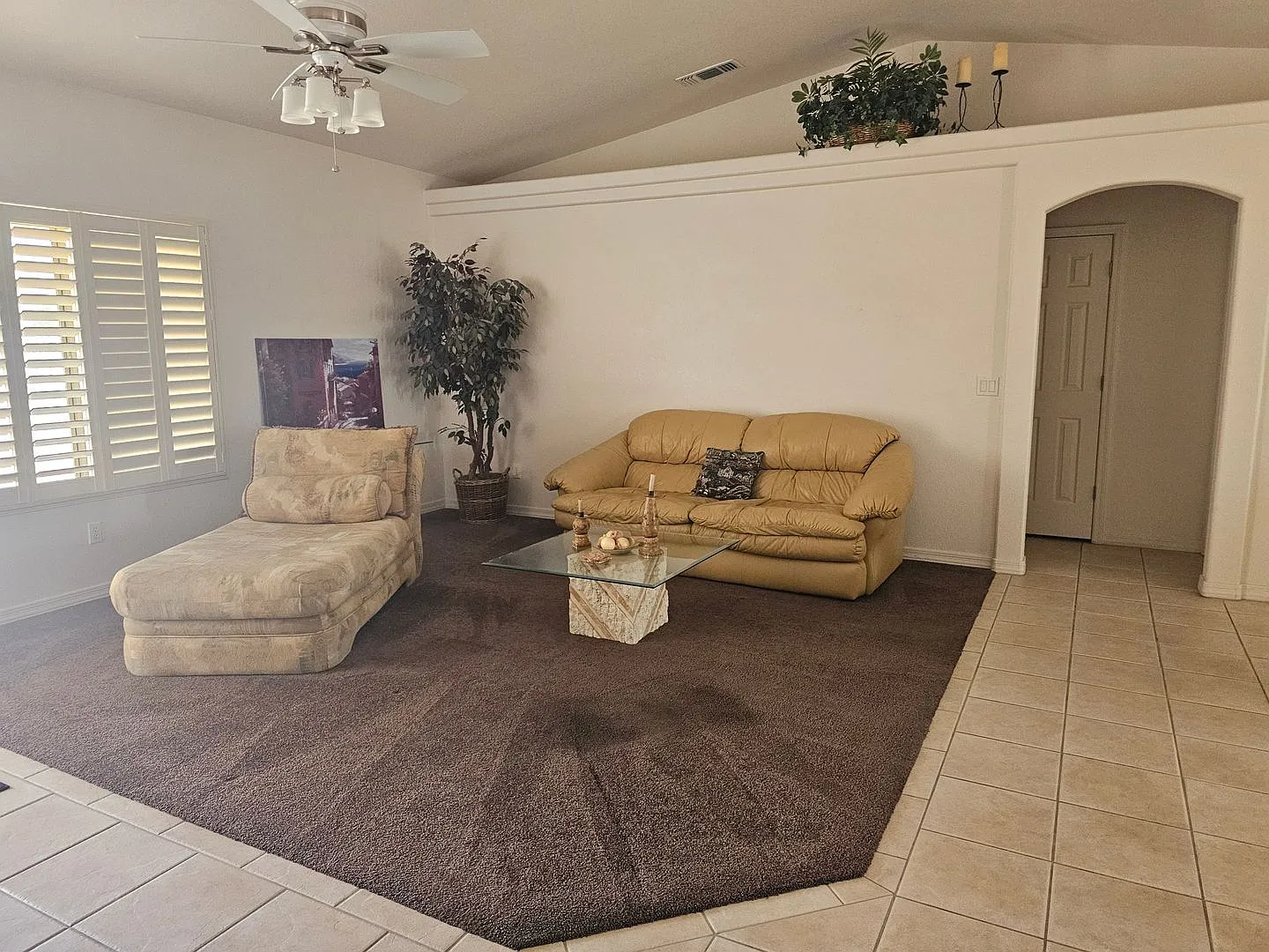 Unfurnished Long Term (shows furniture updated photos soon) — Photo 3