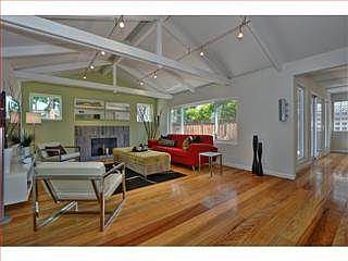 3rd image of 156 Villa Nueva Ct