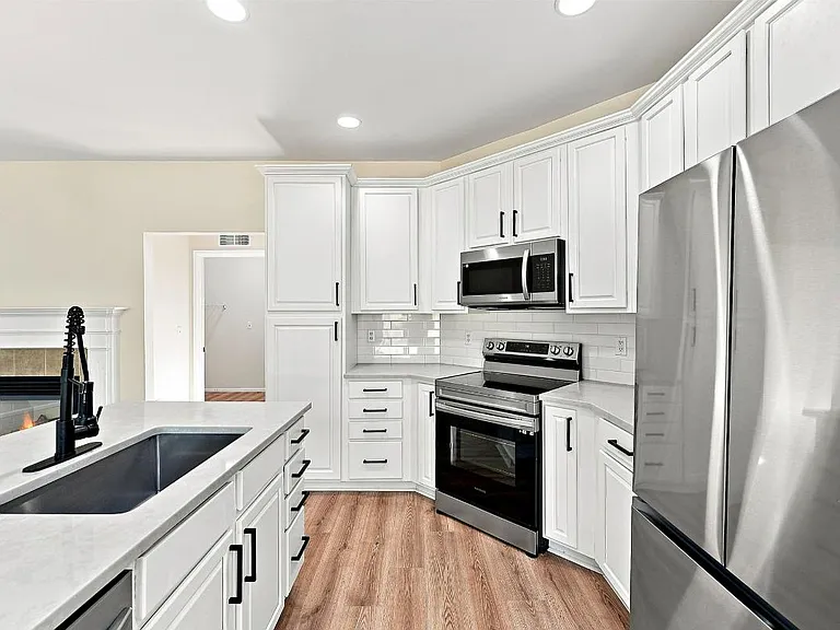 6038 Discovery St E — Photo 14