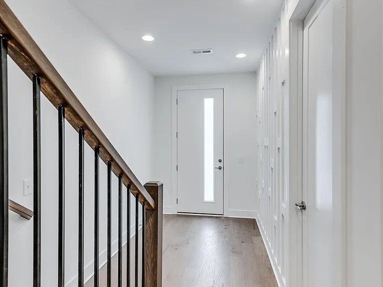 660 Hamilton Ave — Photo 4
