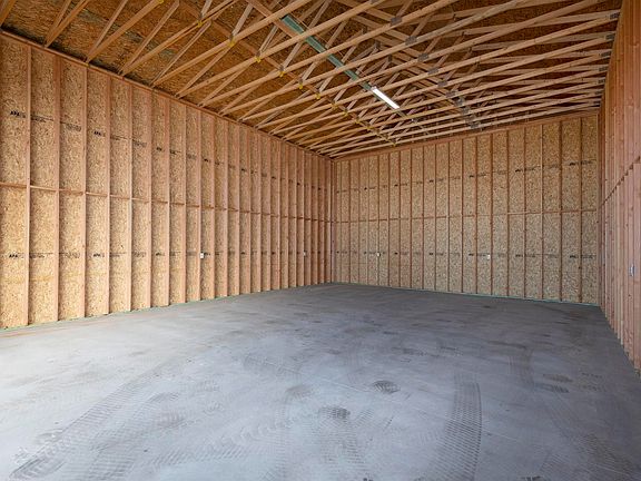 3rd image of 21494 E Leavitt Ln