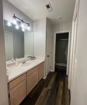 5th image of 444 Sunland Dr APT 60