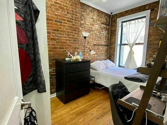 4th image of 508 Lafayette Ave #3A